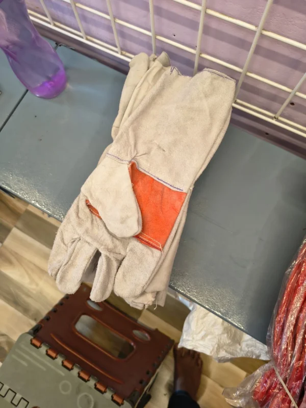 leather hand gloves